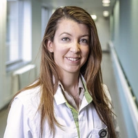 dr. Caroline Vanholst