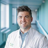 dr. Sacha Meeuws