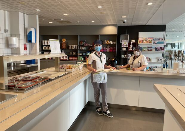 shop in bar-o-trudo cafetaria