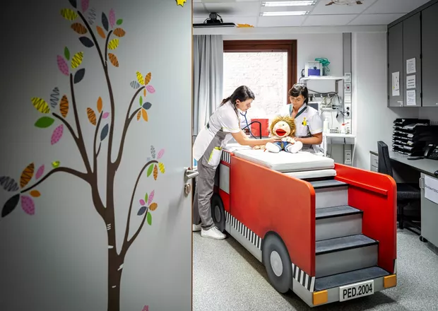 vpk aan onderzoekstafel D2 pediatrie